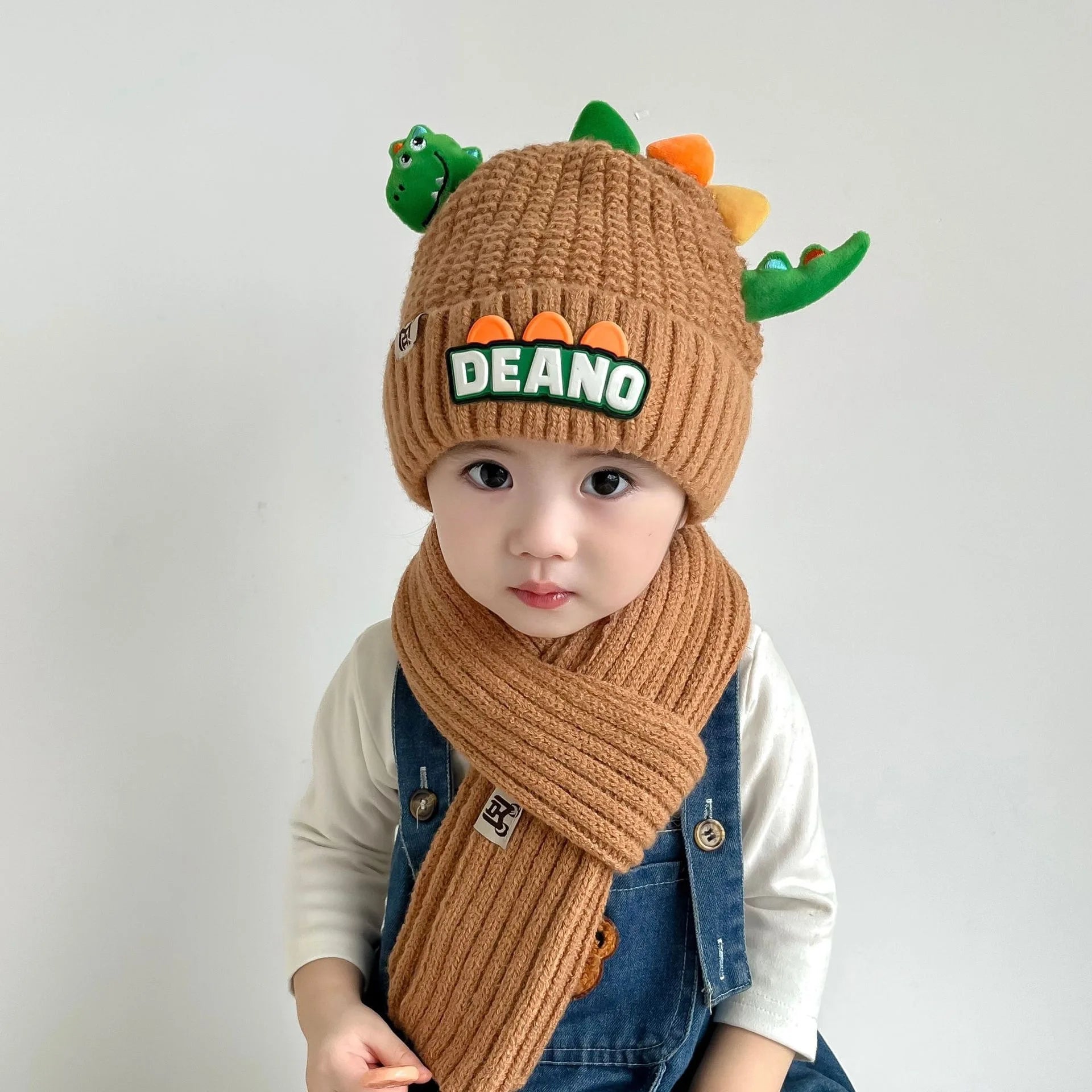 Criança conjunto de duas peças chapéu cachecol bonito dinossauro boné inverno quente crianças lenço para 1-4 anos presente de natal gorro