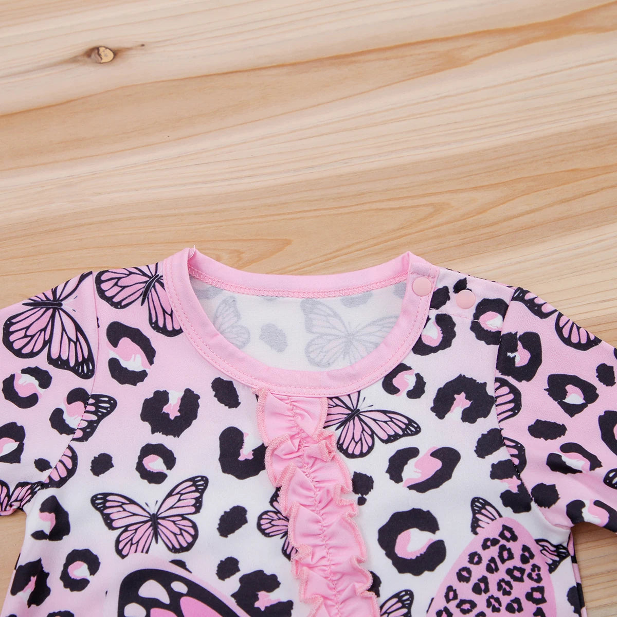 Macacão Bebê Borboleta Manga Longa