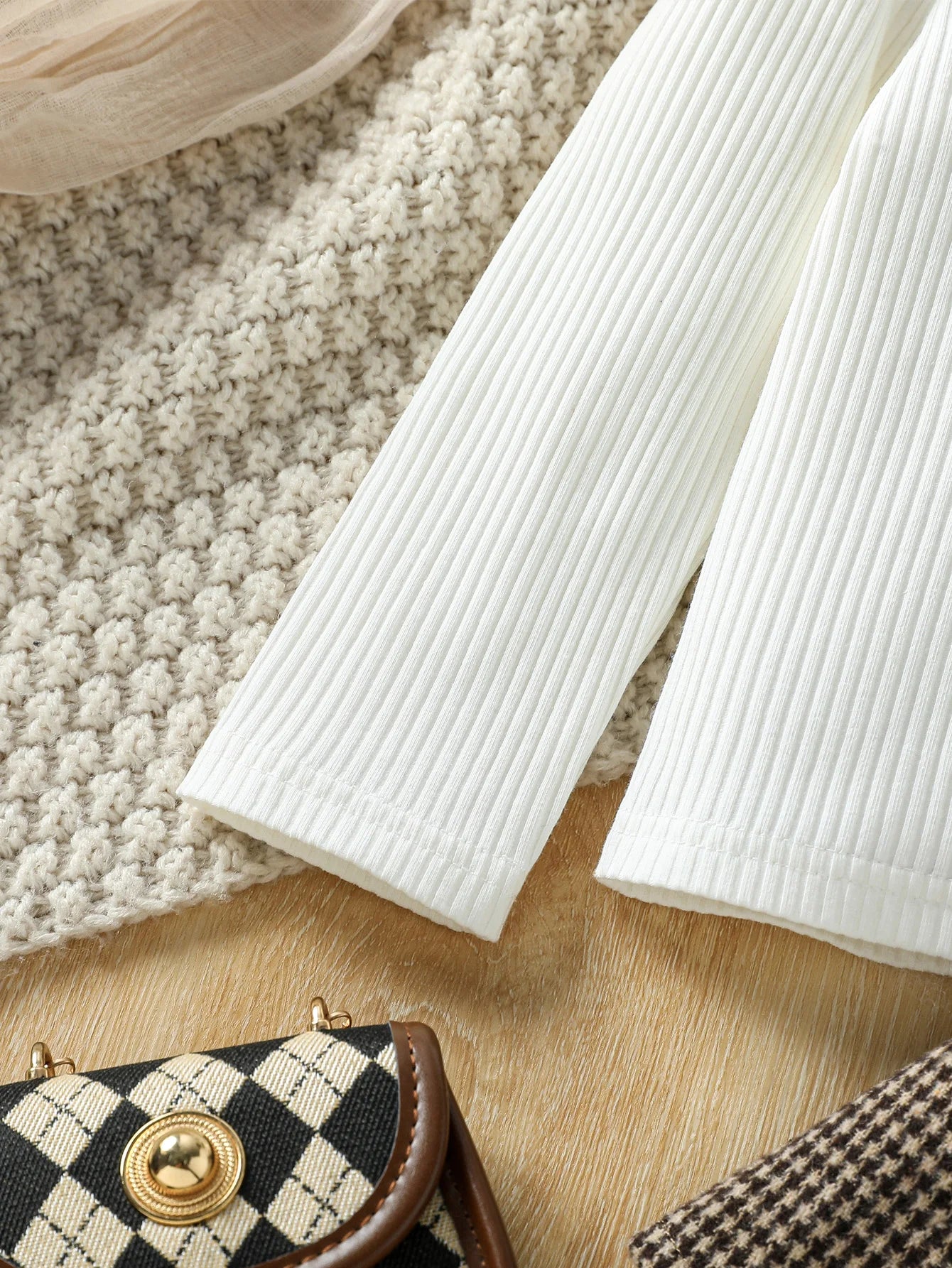 Crianças outono moda roupas 2 peças terno branco gola alta com nervuras topos + saia suspender xadrez crianças define roupas casuais 1-6y