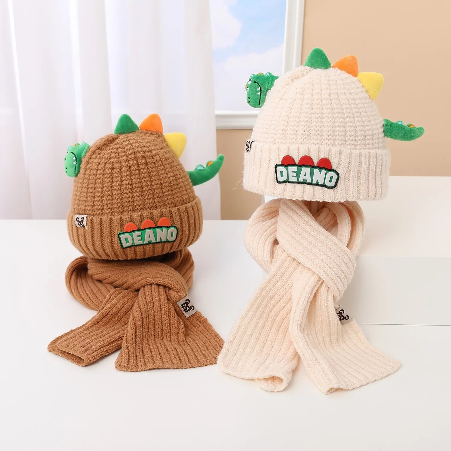 Criança conjunto de duas peças chapéu cachecol bonito dinossauro boné inverno quente crianças lenço para 1-4 anos presente de natal gorro